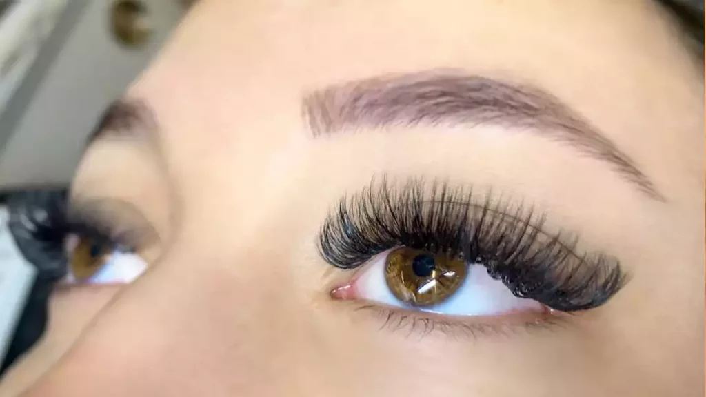 how to fluffy lash extensions