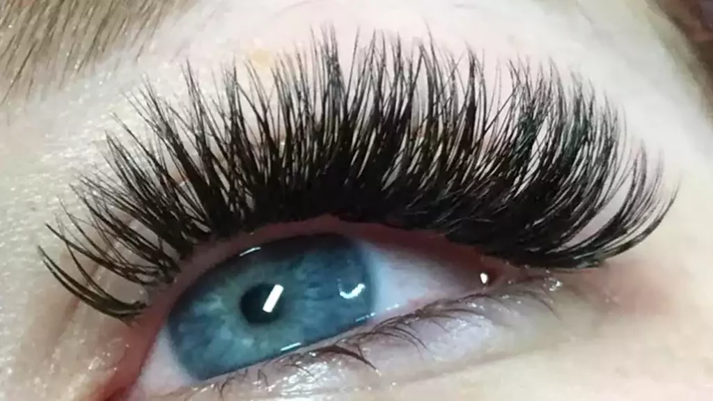 what-are-russian-lash-extensions